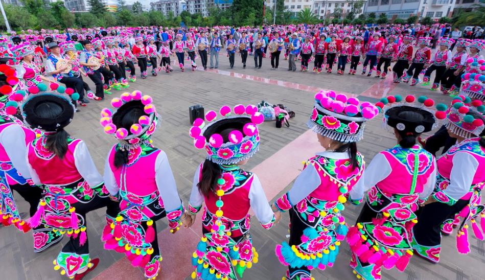 'The Left Foot Dance' in Mouding County, Yunnan Province Shows a Different Kind of Charm_fororder_image007