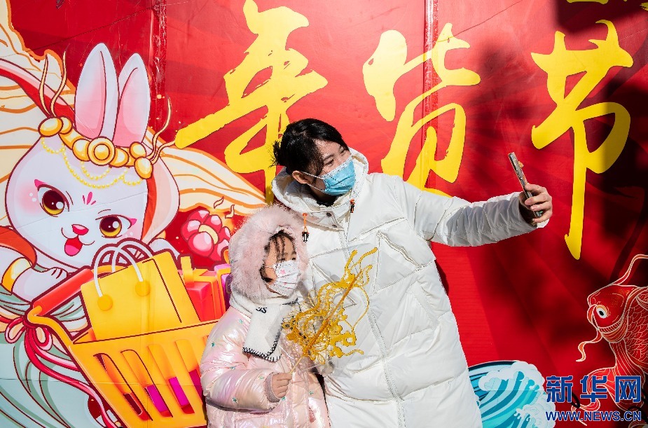 呼和浩特：塞上老街年货节热闹开市_fororder_5