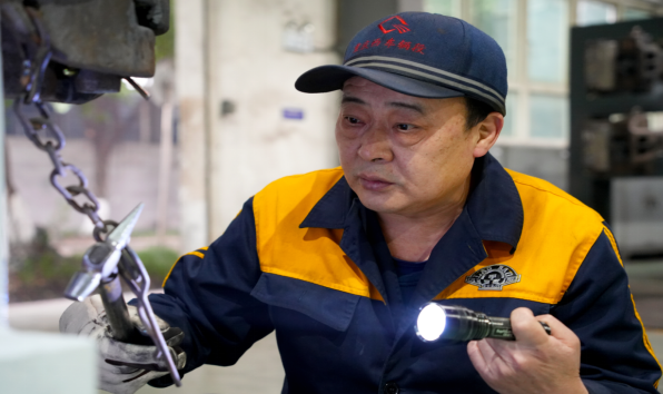 【原创】重庆西车辆段职工罗才林：站好最后一班岗_fororder_微信图片_20230120105618