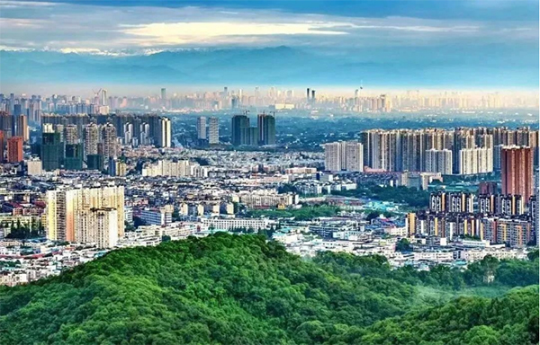 成都龙泉驿区：聚焦“三个做优做强” 全面推进六大功能片区共进共兴_fororder_未标题-1