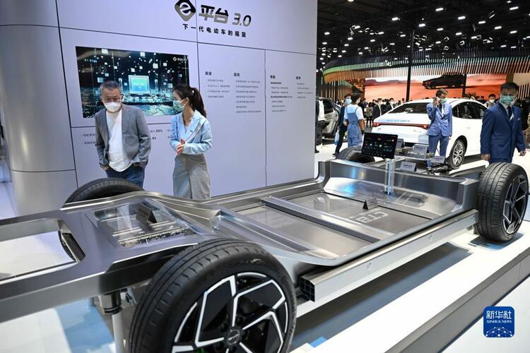 【首页+头条新闻】产业变革加速 产销振奋信心——广州国际车展新观察