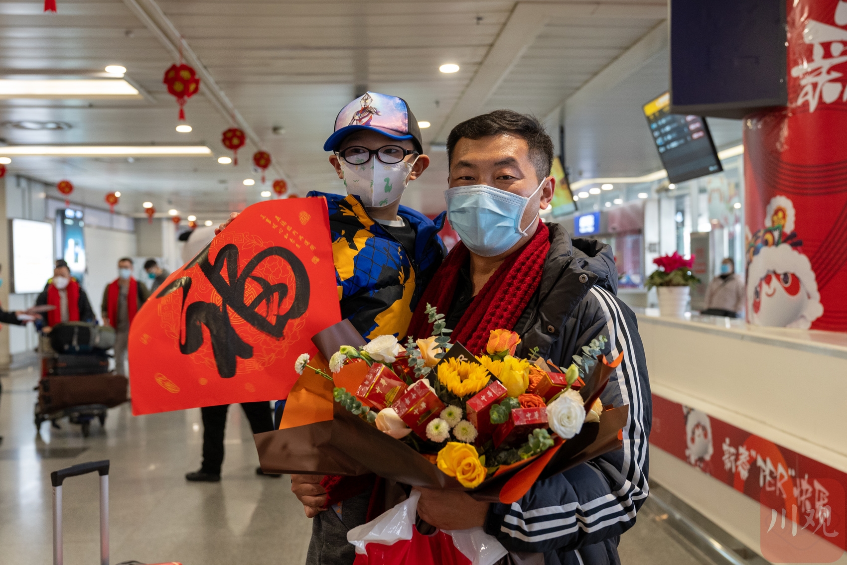 （转载）入境新政实施 成都双流国际机场首个入境航班抵达