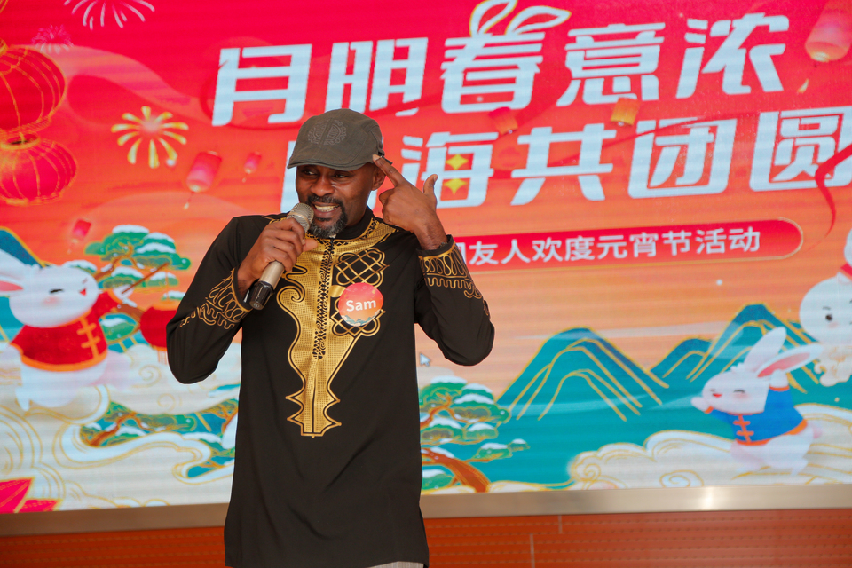 “共迎立春，四海团聚”  内蒙古外国友人欢享元宵节_fororder__MG_1521