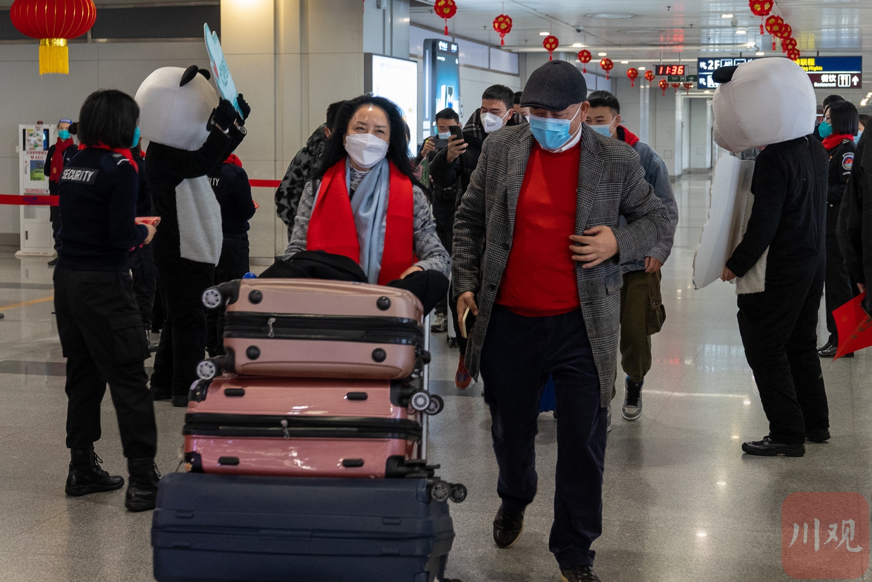 （转载）入境新政实施 成都双流国际机场首个入境航班抵达