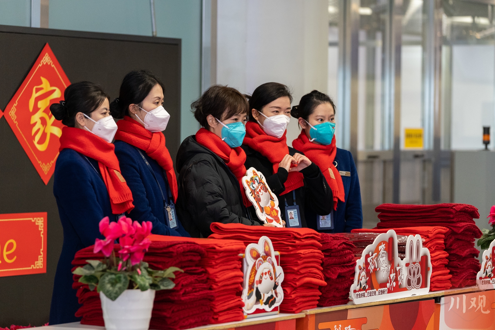 （转载）入境新政实施 成都双流国际机场首个入境航班抵达