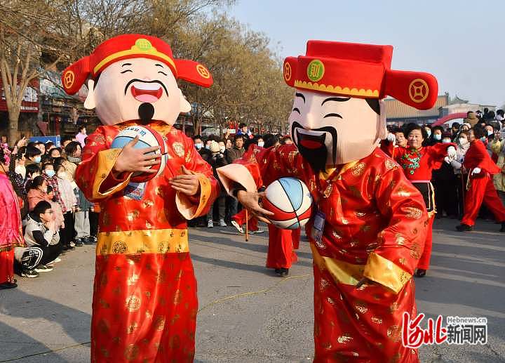 赏非遗、看民俗！河北各地花式“闹元宵”_fororder_11