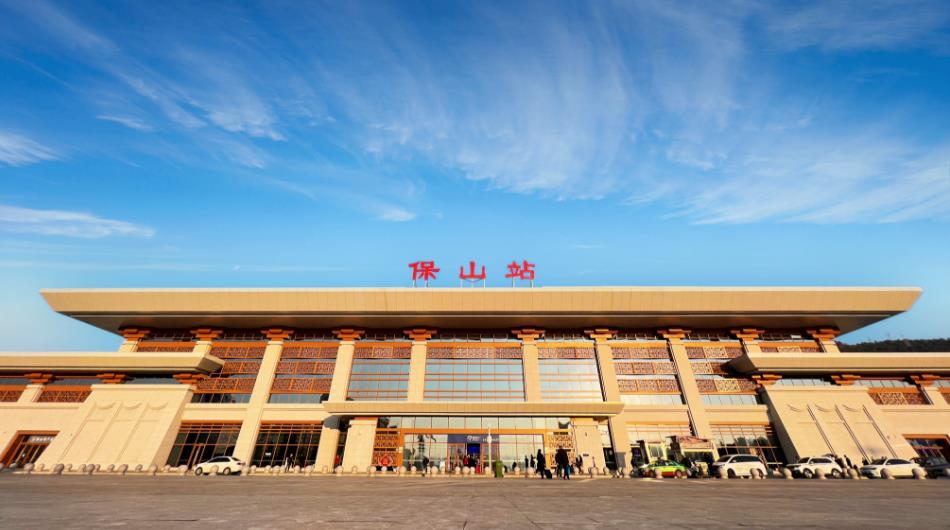 云南大瑞铁路大保段首个春运客货两旺_fororder_1