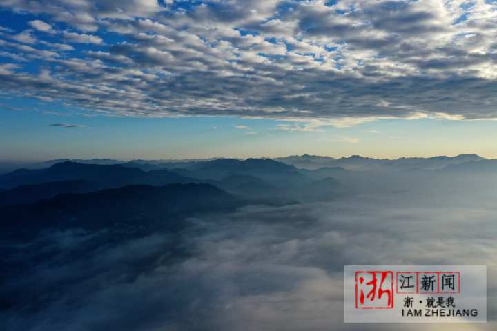淳安：千岛湖云雾缥缈如仙境_fororder_1673514870570_63bfcf76159bb80b9955e2c1