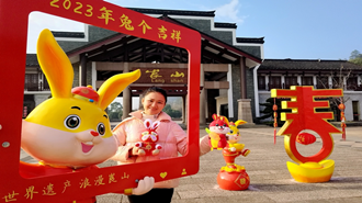 【新春走基层】春节将至 湖南新宁崀山景区推出系列优惠大礼包_fororder_1_副本