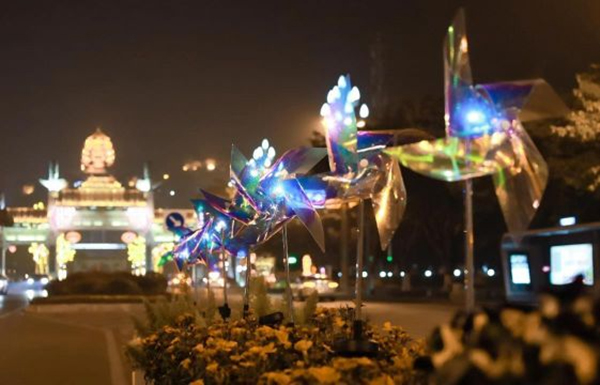 德阳：街头“年味儿”超浓 旌城春节“氛围组”来啦_fororder_QQ图片20230117092821