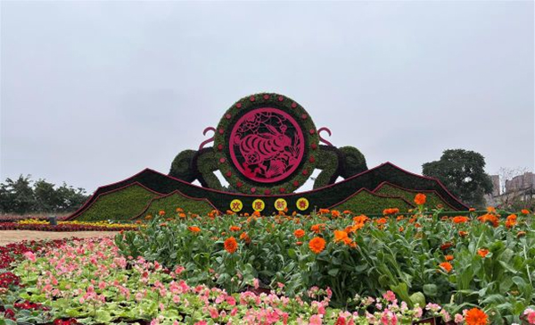 德阳：街头“年味儿”超浓 旌城春节“氛围组”来啦_fororder_QQ图片20230117092814