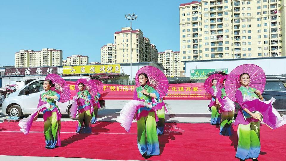 昭通昭阳：文化进万家 欢乐下基层_fororder_38e