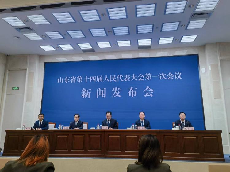 山东省十四届人大一次会议胜利闭幕 大会共收到代表议案40件、建议873件