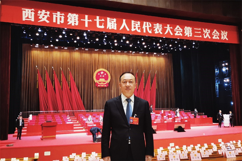 西安市人大代表贺建军：推动优质医疗资源“北跨” 为西安“北跨”发展贡献大兴力量_fororder_1