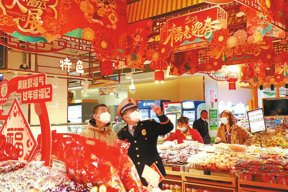 普洱消防排查隐患让市民安心过节_fororder_62