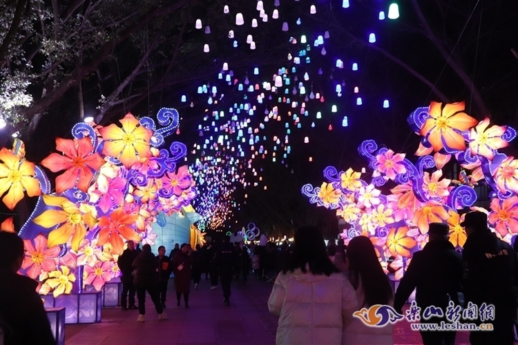 （转载）406.16万人次！乐山文旅迎来新年“开门红”