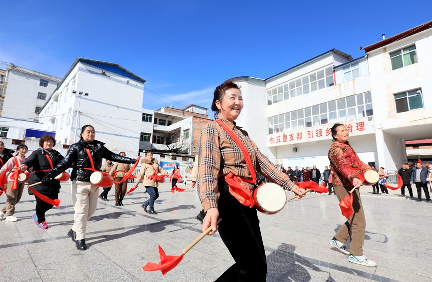 三门峡卢氏：多彩民俗扮靓新春
