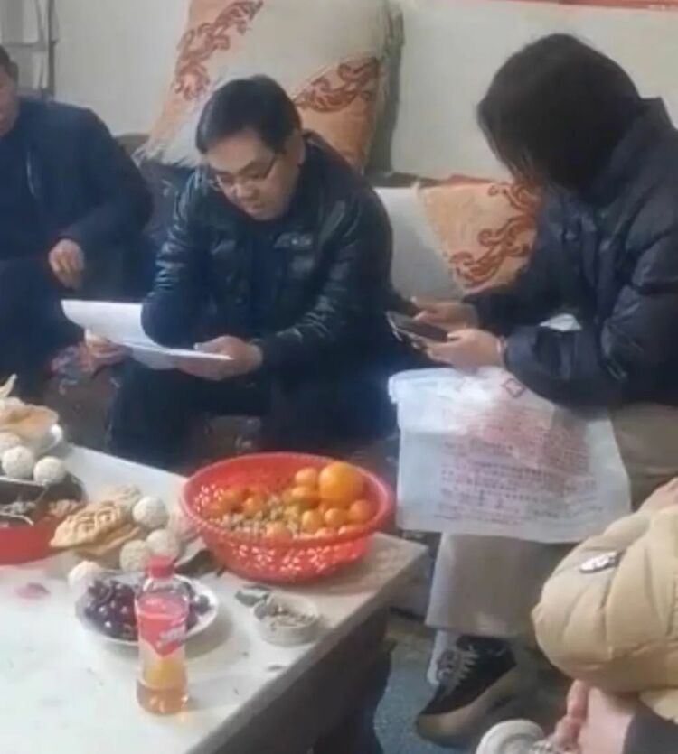 肿瘤专家回乡过年，过成了“大型义诊现场”_fororder_1