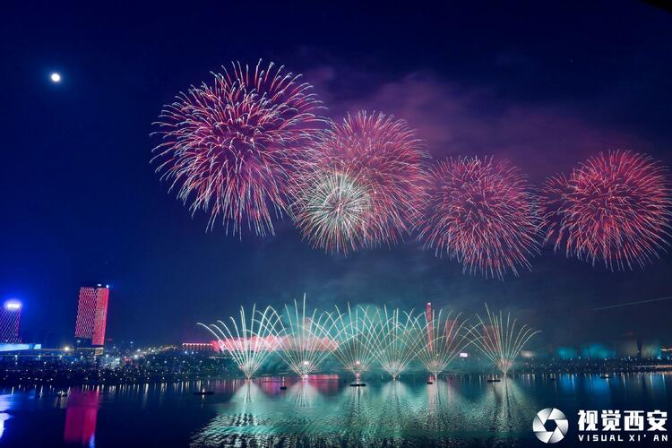 “炫彩上元•盛世长安”2023 西安元宵节焰火晚会精彩绽放