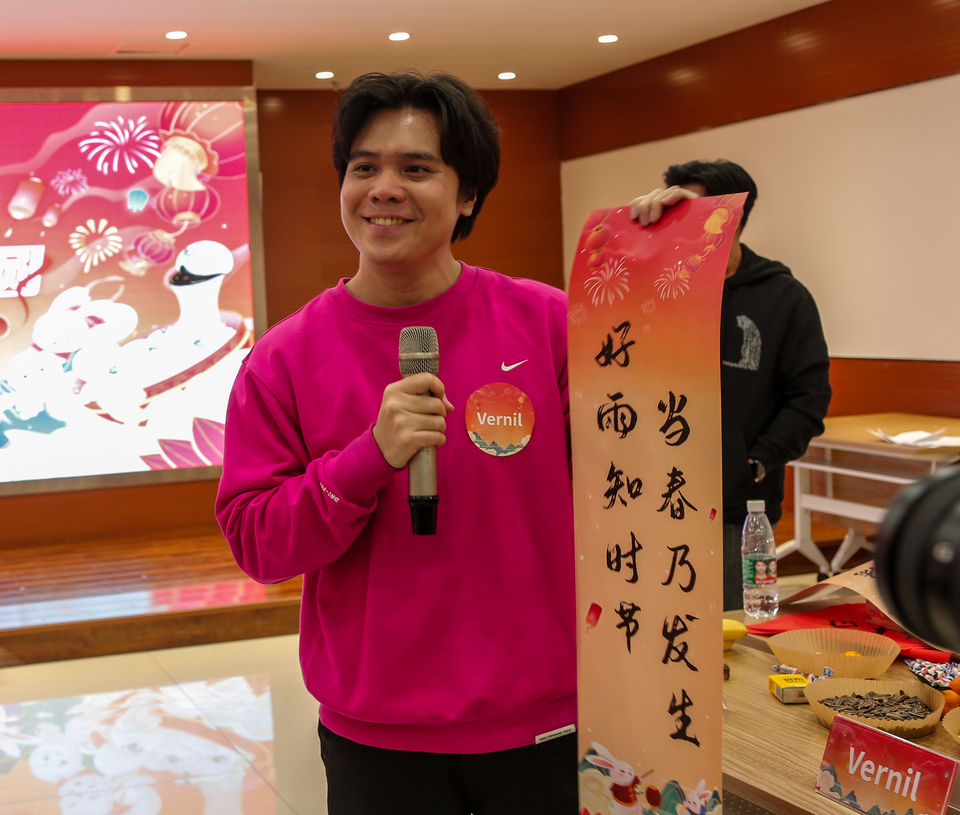 “共迎立春，四海团聚”  内蒙古外国友人欢享元宵节_fororder__MG_1436