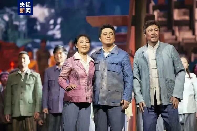 讲述摆脱贫困走向乡村振兴的故事 歌剧《鸾峰桥》进京展演