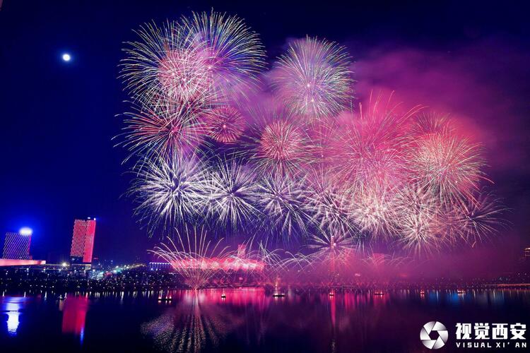 “炫彩上元•盛世长安”2023 西安元宵节焰火晚会精彩绽放