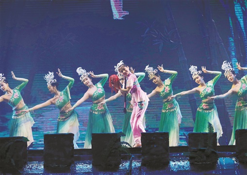 演艺“夜经济” 释放新活力_fororder_夜经济