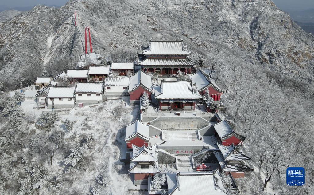 山东临沂：蒙山雪霁美如画