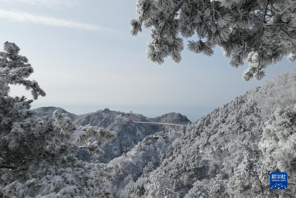 山东临沂：蒙山雪霁美如画