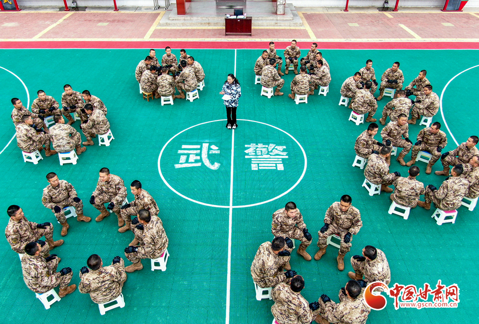 甘肃武警：温馨疏导 增添“心”能量_fororder_1