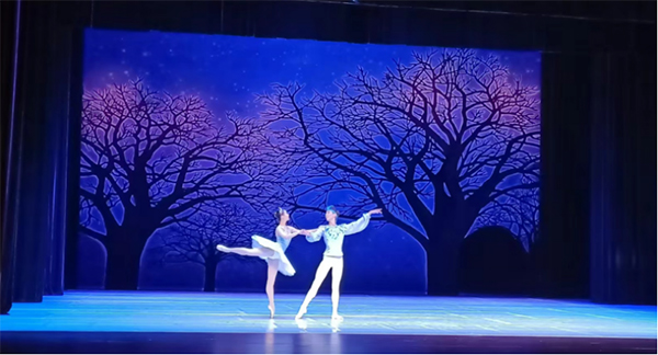 芭蕾也能这么“萌”：2022年“荟萃蓉城”精品剧目惠民展演暨第五届天府戏剧季在成都落幕_fororder_未标题-6