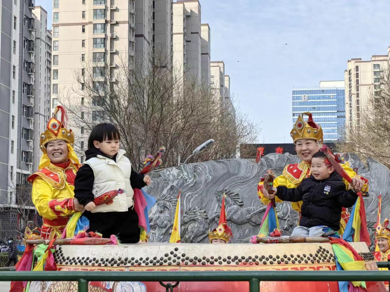 （原创）河北石家庄：战鼓敲响二月二 市民喜迎“龙抬头”_fororder_微信图片_20230221153220