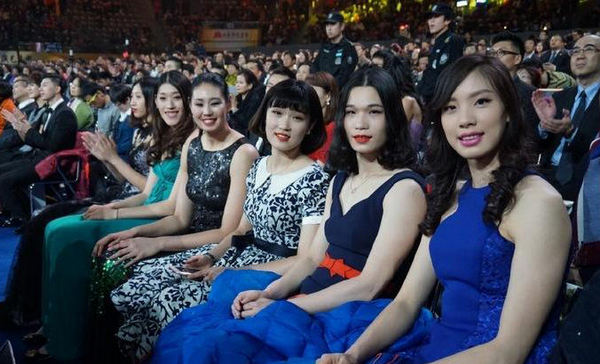 脖子以下全是腿 中国女排颜值逆天各个似超模