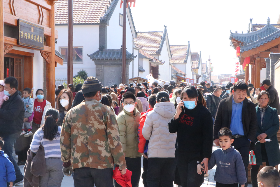 山东东营：剪纸面塑秧歌舞！这场“黄河非遗大集”有逛头