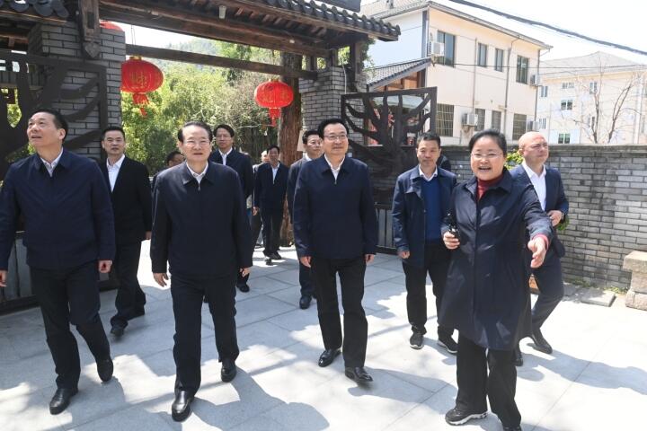 宁夏回族自治区党政代表团来浙考察 浙江宁夏签署深化合作框架协议_fororder_W020230329674925689166