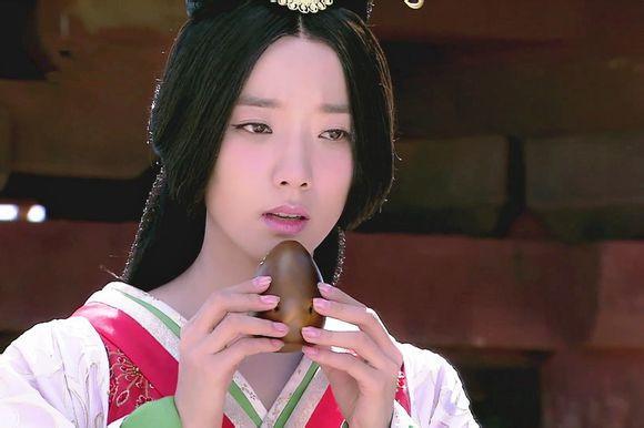 古装乐器女子，刘诗诗吹笛最美，最难忘还是夏紫薇