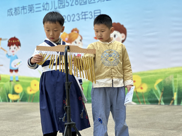 （转载）“手绘春天，艺满童年” 成都市第三幼儿园528园区开展传统文化艺术节活动_fororder_LOCAL1680159802093XW2LUY68BV