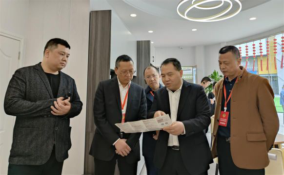 德阳市旌阳区政协视察全区新就业形态劳动者阵地建设情况_fororder_mmexport7f0bd1fd2f06c9f32d87328cc81ae08e_1680575071739