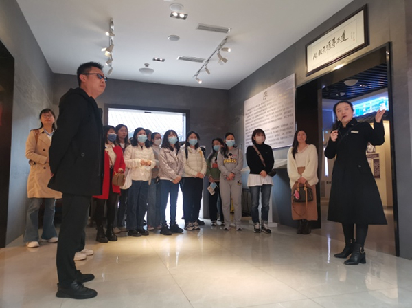 宜宾三江新区城乡融合发展局：巾帼心向党 奋进新征程_fororder_参观朱德旧居-摄影-刘兵