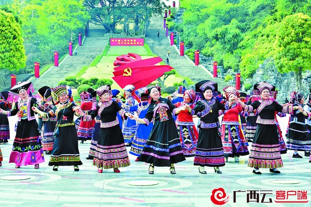 广西各地开展多彩活动庆“三八”