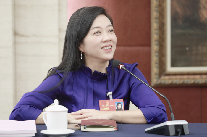 张婧婧的“御窑”情结：结缘17载 只为讲好中国故事