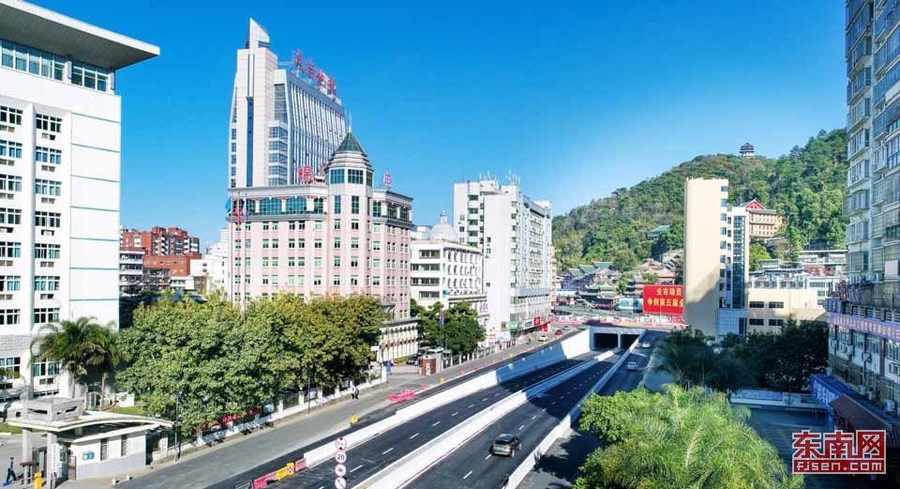 【焦点图】【移动版 轮播图】【滚动新闻】发挥新优势 龙岩迈步新征程