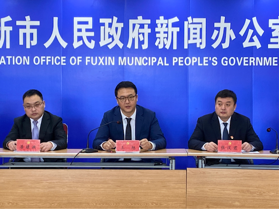 阜新市奋力冲刺首季“开门红” 谋划储备亿元以上项目100个_fororder_2