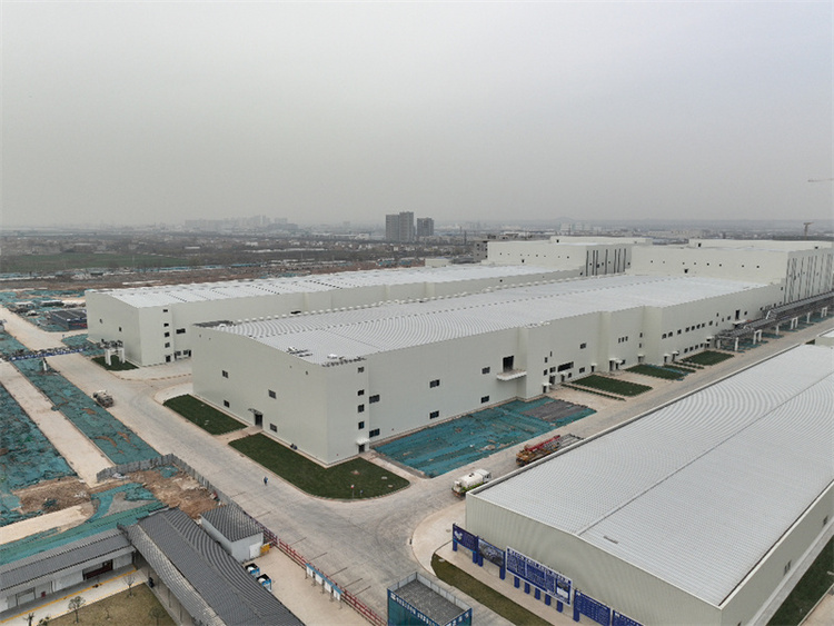 咸阳高新区：奋进“三个年” 打造产城融合现代化新城_fororder_G8.5项目建设实景图
