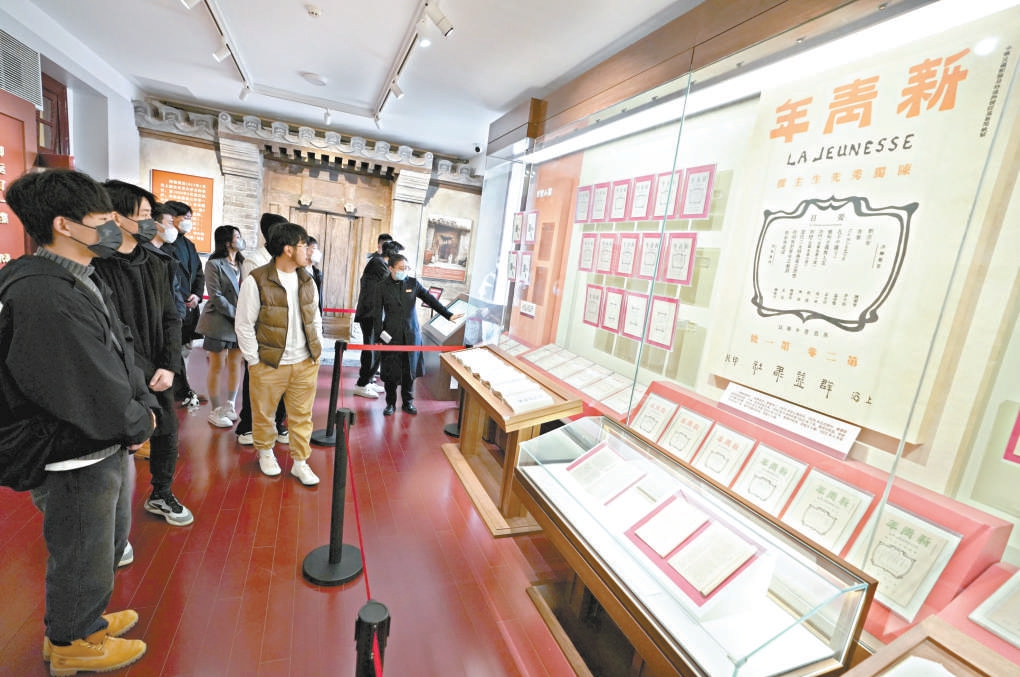 音乐剧《觉醒年代》剧组首次排练走进北大红楼 实地感受“觉醒年代”的理想与激情