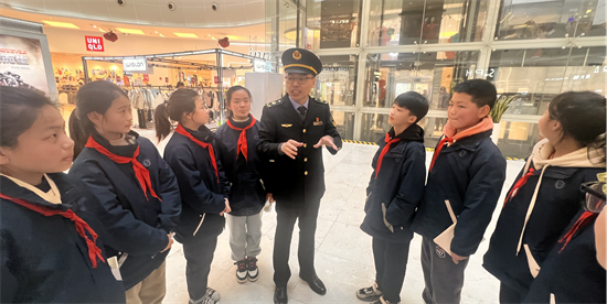 宁海中心小学学生走进连云港市市场监督管理局_fororder_图片2