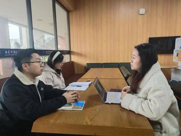 大揭秘，看海亮外国语学校小学部集体备课如何实现“弯道超车”