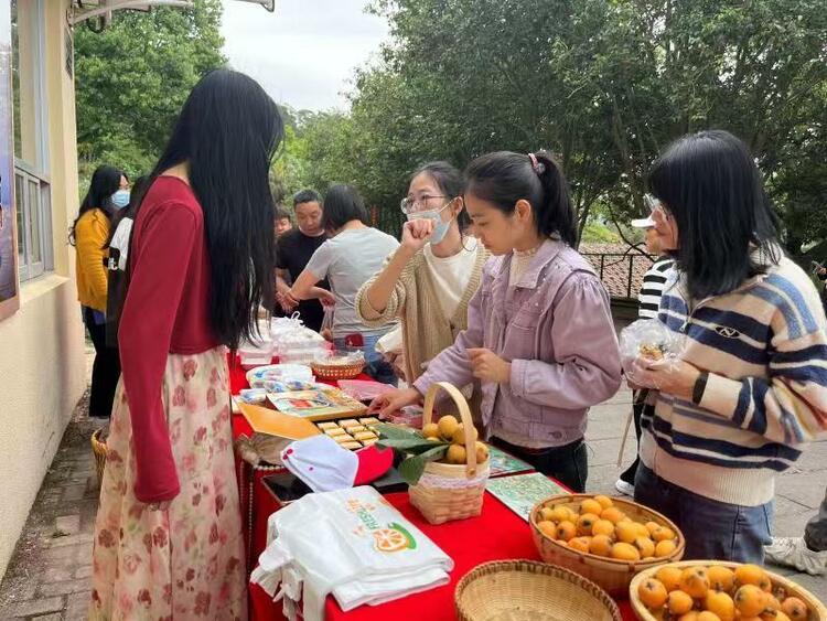福清石竹山：山区特产进景区，身价“涨”起来_fororder_微信图片_20230425095324