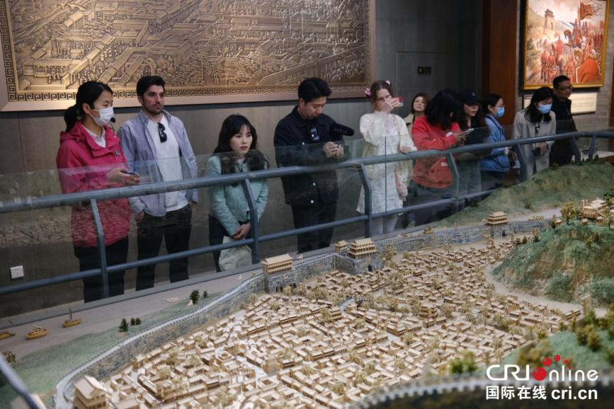 寻找消失的古关 多国青年共同勾勒潼关记忆_fororder_图片6