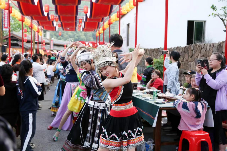 Zhejiang Tonglu: 'Six Services' for Eshan She Ethnic Township to Support Its Development of Cultural and Tourism Industry_fororder_图片2